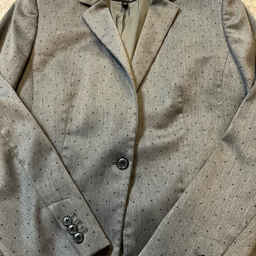 Banana Republic Women’s Grey with Black Polka Dot Lined Blazer.